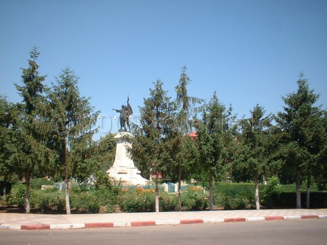 Monumentul din centrul oraşului Corabia