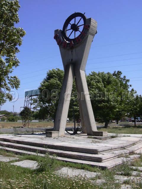 timona intrare corabia dreapta