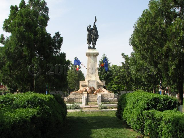 monumentul eroilor centru corabia